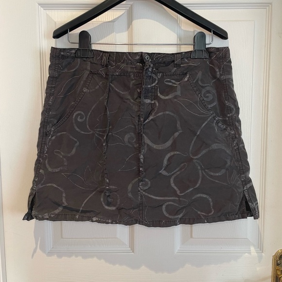 COLUMBIA Women’s skort - Picture 1 of 6